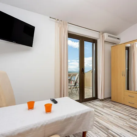 Apartment Helles Mit Traumhaften Meerblick Und Nur 300 Meter Zum - Vierbeiner Willkommen *