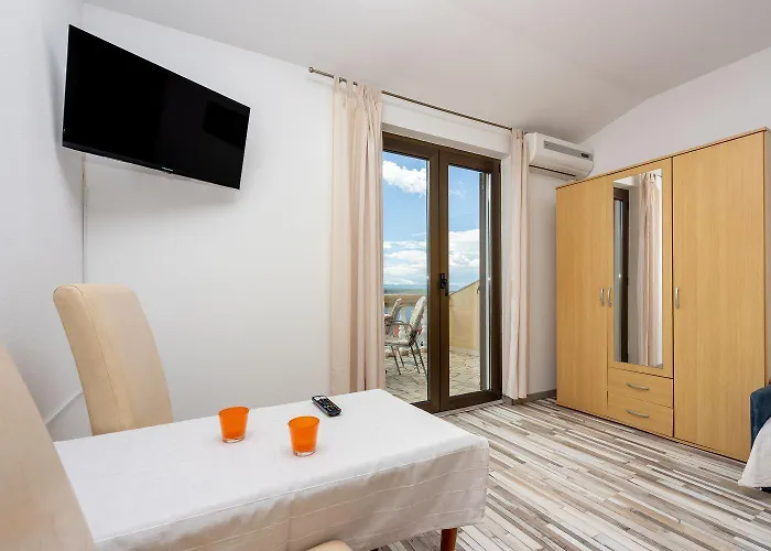 Apartment Helles Mit Traumhaften Meerblick Und Nur 300 Meter Zum - Vierbeiner Willkommen *