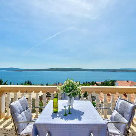 Helles Mit Traumhaften Meerblick Und Nur 300 Meter Zum - Vierbeiner Willkommen * Dramalj