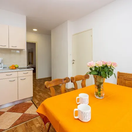 Helles Mit Traumhaften Meerblick Und Nur 300 Meter Zum - Vierbeiner Willkommen Appartement *